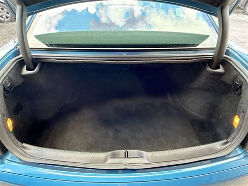 Used 2022 Chrysler 300 Touring w/ Sport Appearance Package image 29