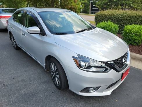 Used 2016 Nissan Sentra SL w/ Technology Package FWD image 4