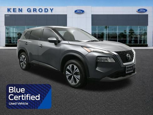 Used 2021 Nissan Rogue SV FWD image 1