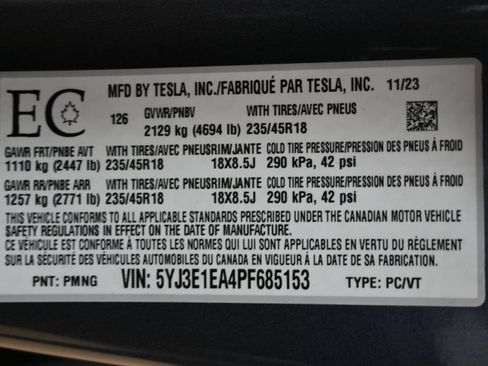 Used 2023 Tesla Model 3 Standard Range RWD image 5