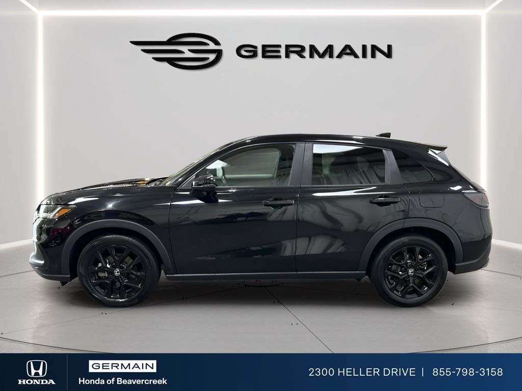 Used 2025 Honda HR-V Sport image 5