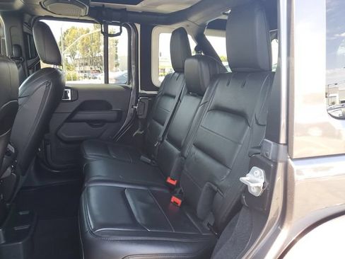 Used 2020 Jeep Wrangler Unlimited Sahara AWD/4WD image 13