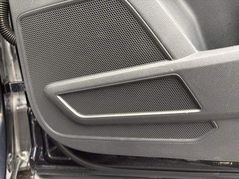 Used 2023 Volkswagen Atlas SEL R-Line AWD/4WD image 27