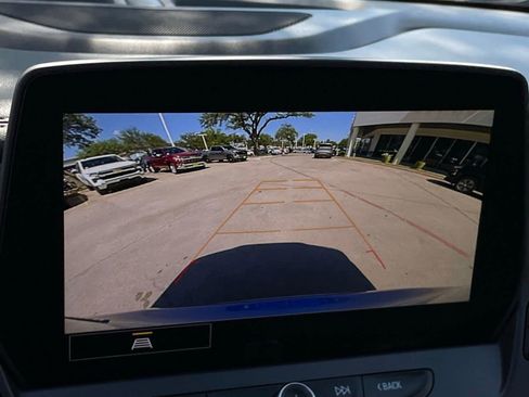 Used 2025 Chevrolet Blazer LT FWD image 18