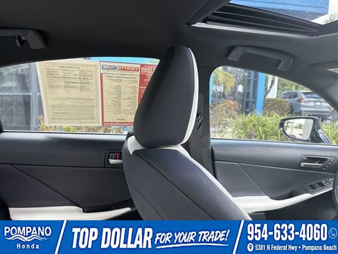 Used 2022 Lexus IS 350 F Sport RWD image 19