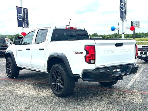 Used 2025 Chevrolet Colorado Trail Boss AWD/4WD image 6