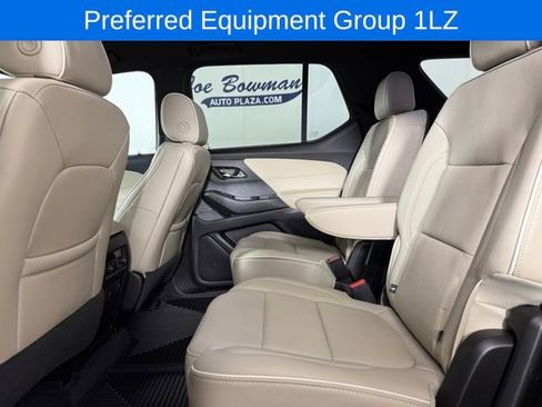 Used 2022 Chevrolet Traverse Premier image 14