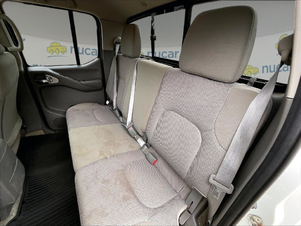 Used 2018 Nissan Frontier SV w/ Value Truck Package AWD/4WD image 14