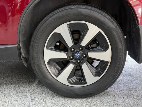 Used 2018 Subaru Forester 2.5i Premium w/ All-Weather Package AWD/4WD image 42