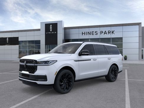 New 2026 Lincoln Navigator Reserve AWD/4WD image 1