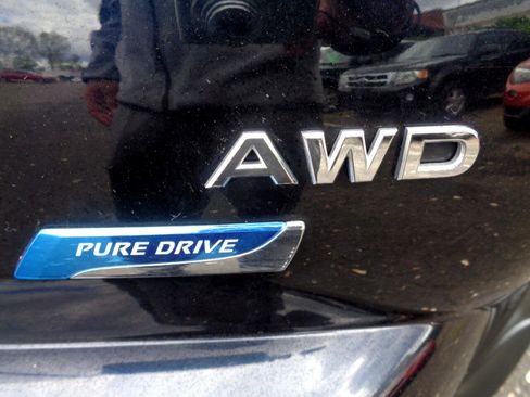 Used 2013 Nissan Juke S image 12