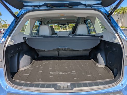 Used 2021 Subaru Forester Limited w/ Popular Package #3 image 11