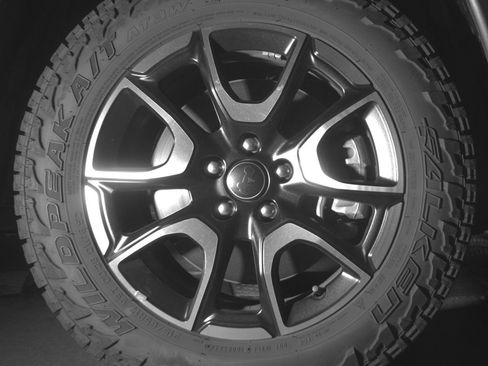 Used 2025 Jeep Compass Trailhawk AWD/4WD image 13