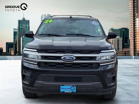 Used 2024 Ford Expedition Max XLT image 9