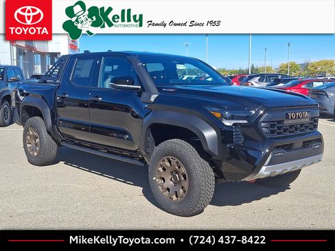 New 2025 Toyota Tacoma Trailhunter image 1