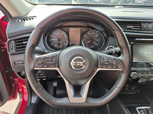 Used 2017 Nissan Rogue SL FWD image 22