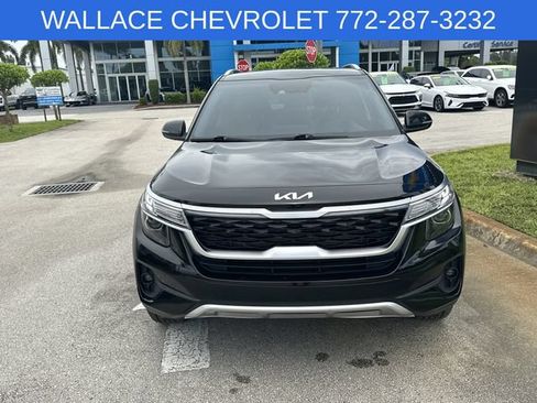 Used 2023 Kia Seltos S FWD image 3