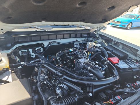 Used 2024 Ford Bronco Black Diamond image 13