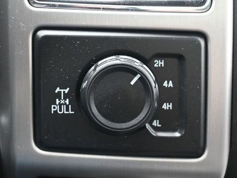 Used 2017 Ford F150 Platinum w/ Equipment Group 701A Luxury AWD/4WD image 31
