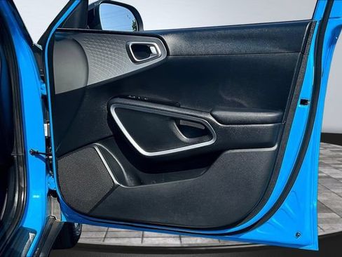 Certified 2025 Kia Soul S FWD image 25