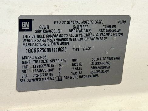 Used 2009 Chevrolet Express 2500 RWD image 29