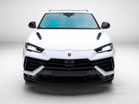 Used 2023 Lamborghini Urus S image 7