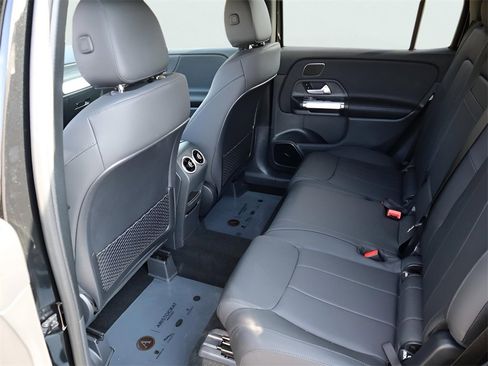 New 2026 Mercedes-Benz GLB 250 4MATIC image 21