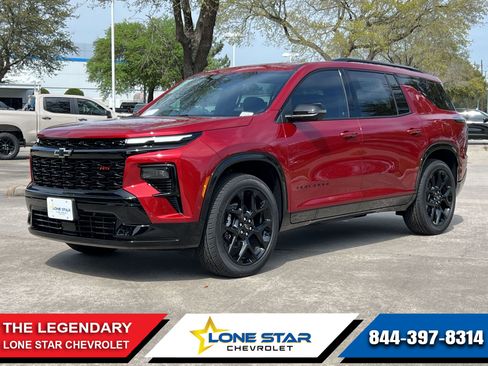 Used 2026 Chevrolet Traverse RS FWD image 1
