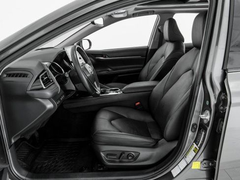 Used 2022 Toyota Camry XLE AWD/4WD image 30