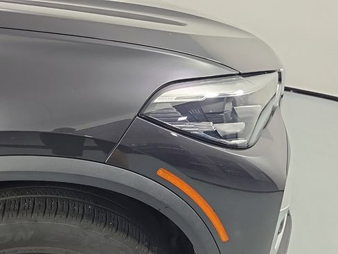 Used 2019 BMW X5 xDrive40i w/ Premium Package 2 image 11