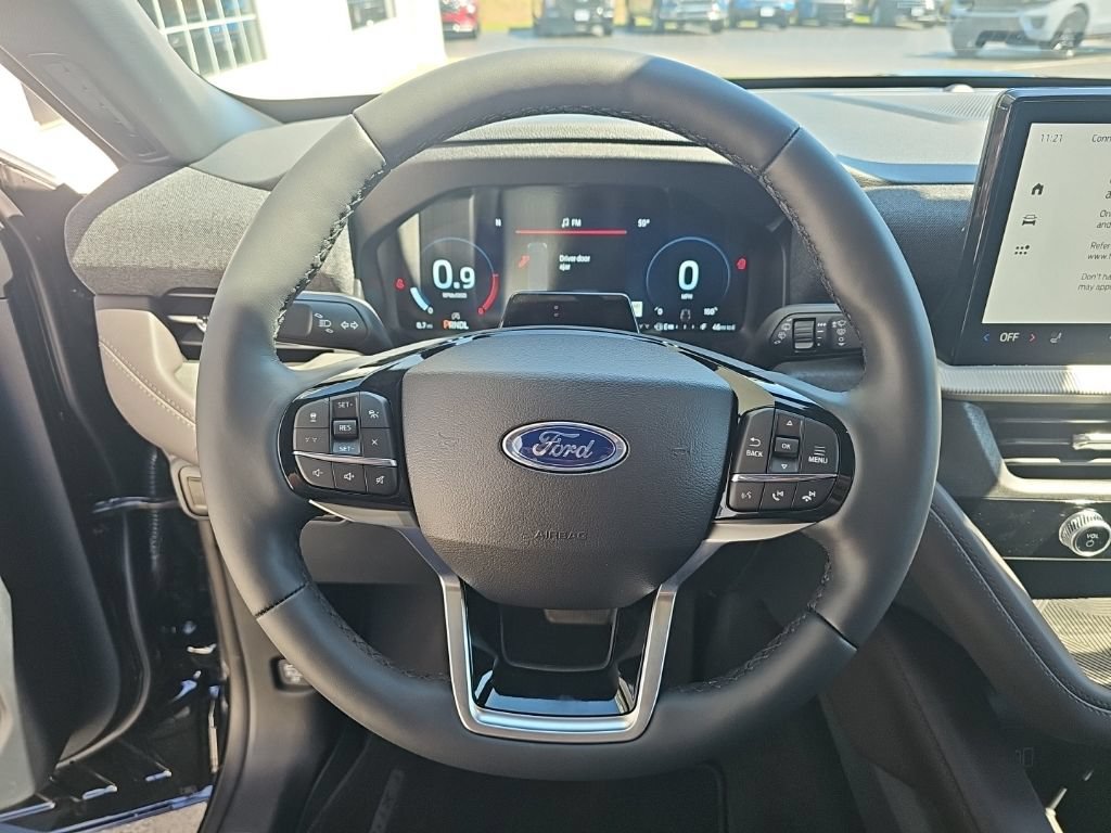 New 2026 Ford Explorer Platinum w/ LUX Leather Package AWD/4WD image 14