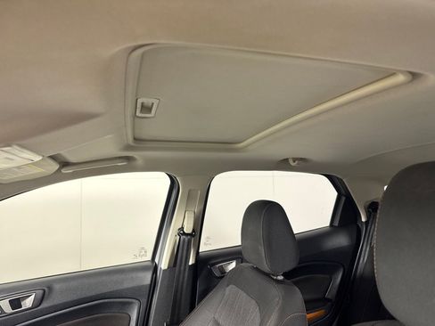 Used 2021 Ford EcoSport SE w/ SE Convenience Package image 16