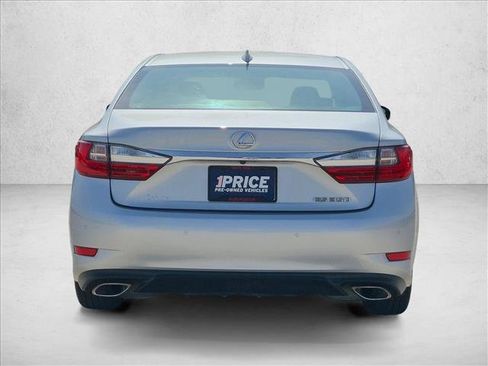 Used 2017 Lexus ES 350 w/ Premium Package FWD image 7