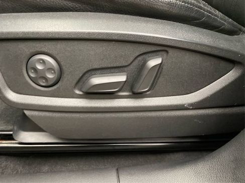 Used 2018 Audi Q5 2.0T Premium Plus w/ Premium Plus Package image 24