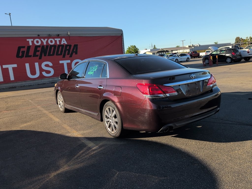 Used 2012 Toyota Avalon Limited FWD image 7