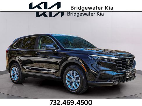 Used 2023 Honda CR-V LX image 1