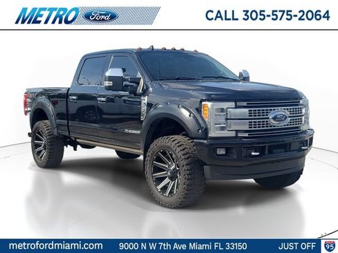 Used 2019 Ford F250 Platinum w/ Platinum Ultimate Package AWD/4WD image 1