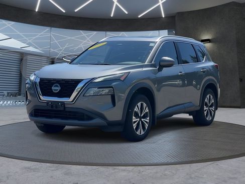 Used 2023 Nissan Rogue SV w/ SV Premium Package AWD/4WD image 2