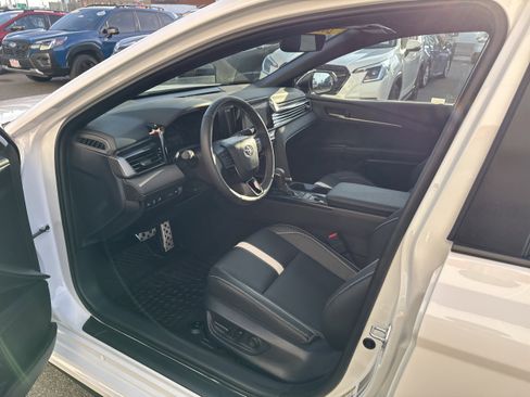 Used 2026 Toyota Camry XLE w/ Convenience Package image 2