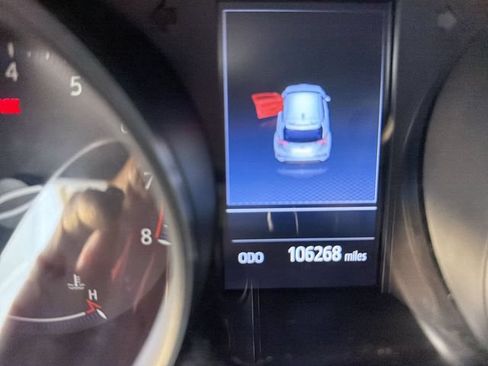 Certified 2019 Toyota C-HR Limited FWD image 13
