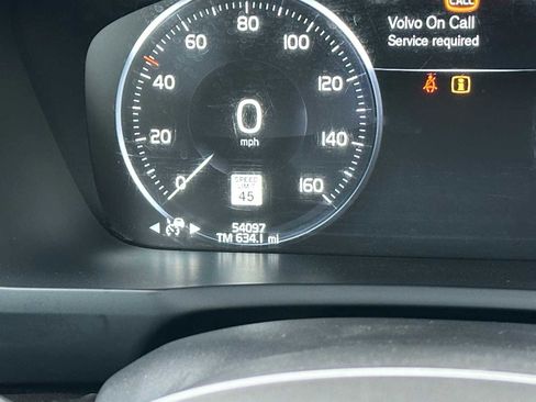 Used 2018 Volvo XC90 T6 Momentum image 27