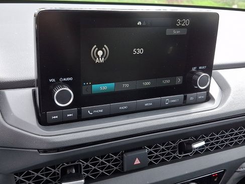 Used 2024 Honda Accord EX image 18