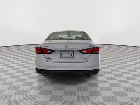 Certified 2025 Nissan Altima 2.5 SR w/ SR Premium Package image 10