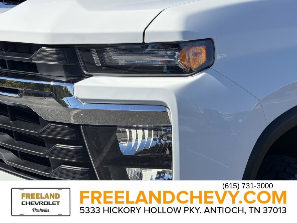 Used 2025 Chevrolet Silverado 2500 LT w/ Safety Package AWD/4WD image 9