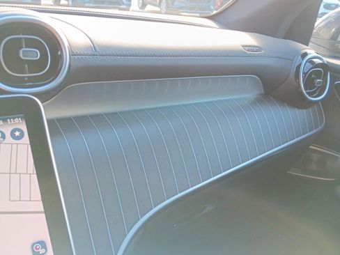 Used 2024 Mercedes-Benz GLC 300 4MATIC image 18