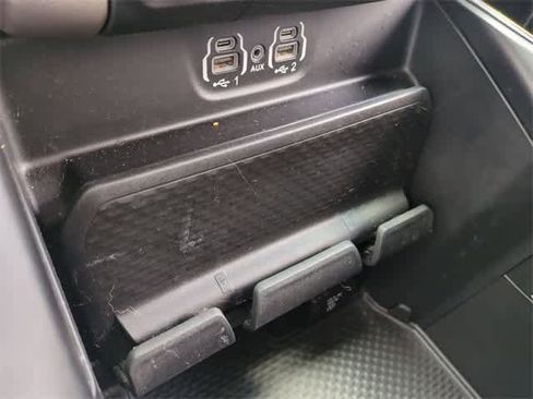 Used 2021 RAM 1500 Laramie image 32