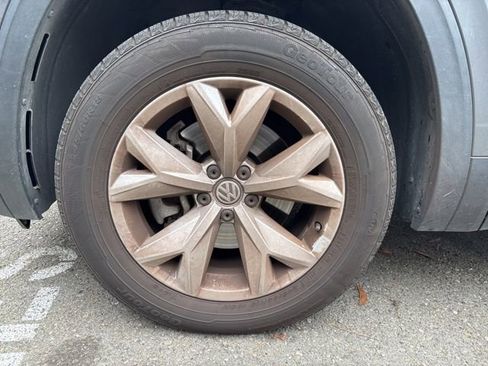 Used 2019 Volkswagen Atlas SE w/ Towing Package image 6