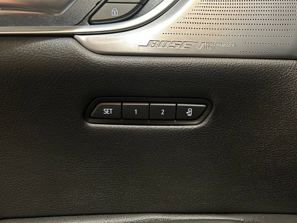 Used 2024 Cadillac XT5 Premium Luxury FWD image 12