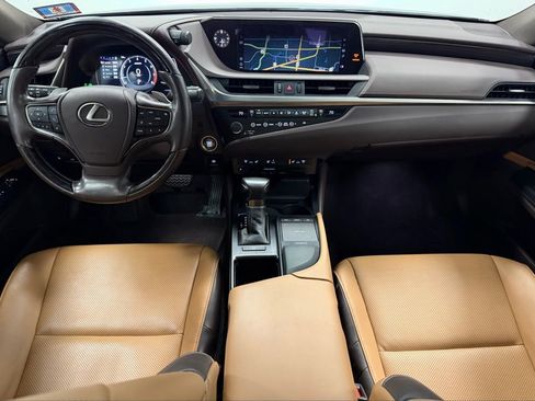 Used 2020 Lexus ES 350 w/ Premium Package image 16