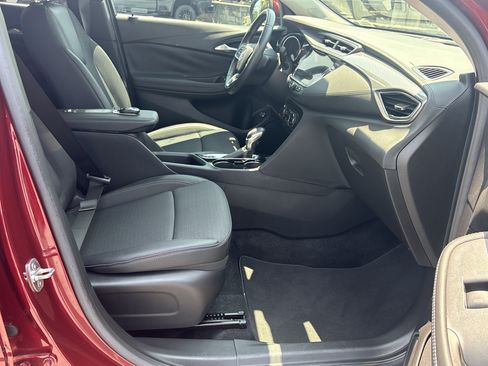 Used 2024 Buick Encore GX Sport Touring AWD/4WD image 31